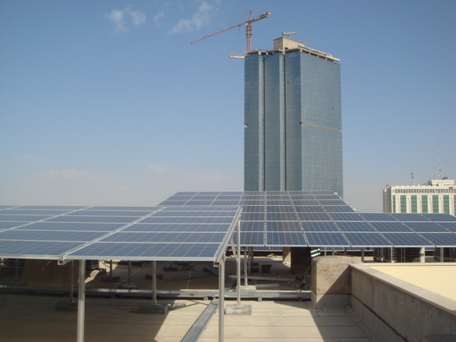 مشروع الطاقة الشمسية لمبنى بارك بلازا بقدرة (0.3 ميغا واط) -الأردن